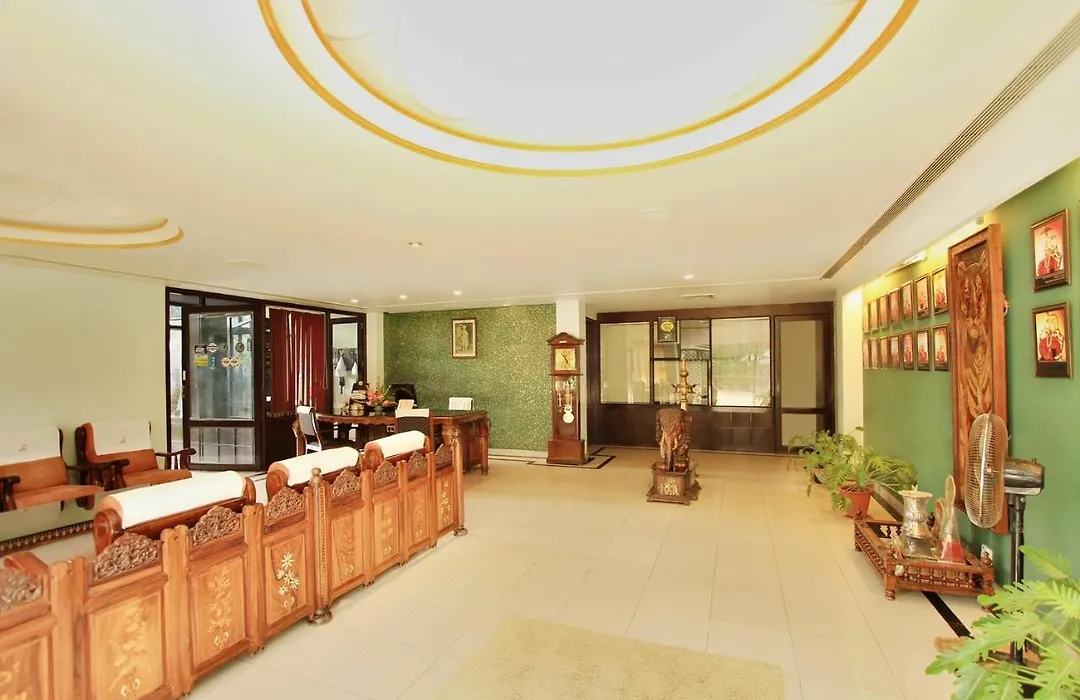 Royal Inn-1